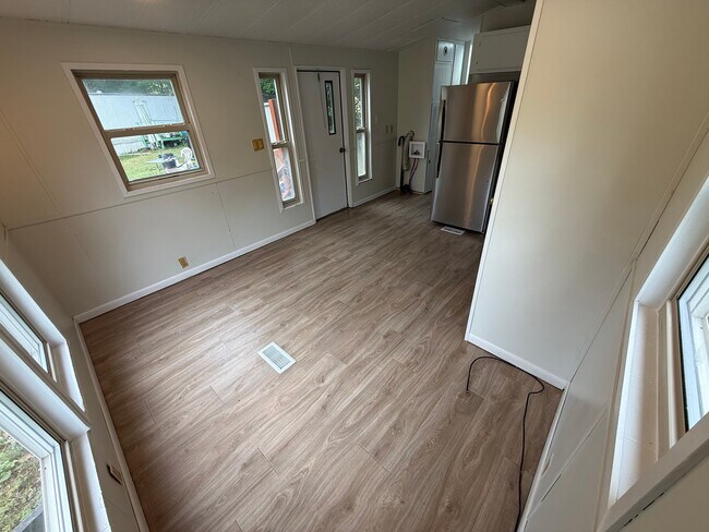 Building Photo - 138 Shady Ln