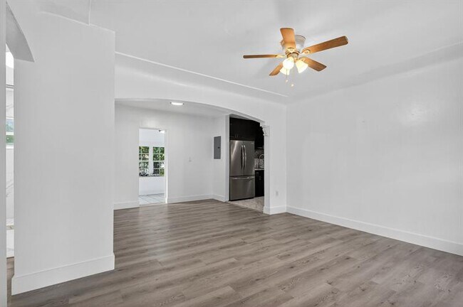 Building Photo - 40 NW 68th St