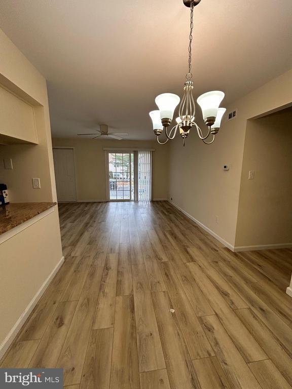 Building Photo - 1682B Thornwood Dr