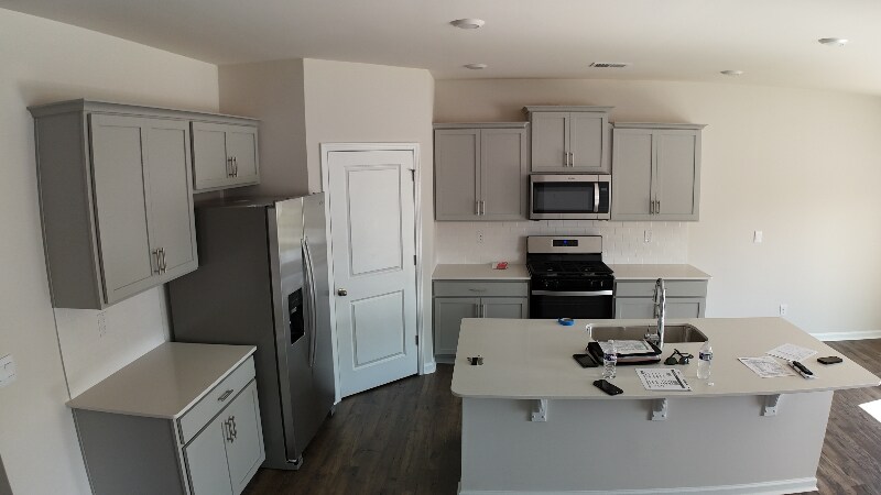 Building Photo - 225 Mosby Dr