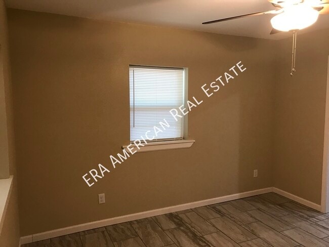 Building Photo - 507 Fir Ave