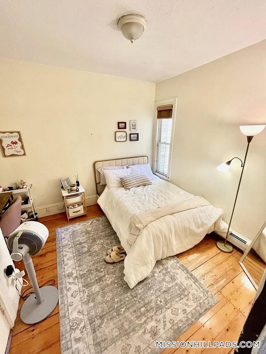 Building Photo - 44 Delle Ave