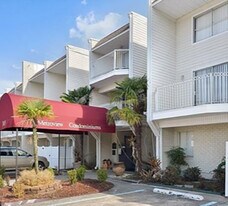 Building Photo - 3805 Houma Blvd