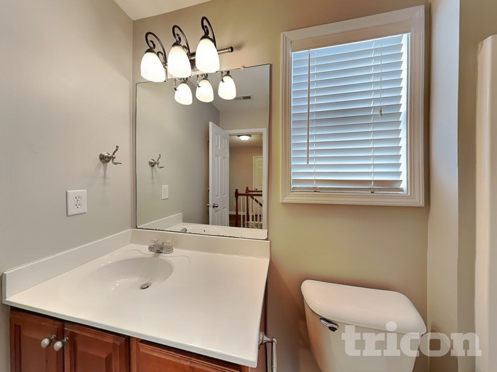 Building Photo - 310 Victory Commons Overlook