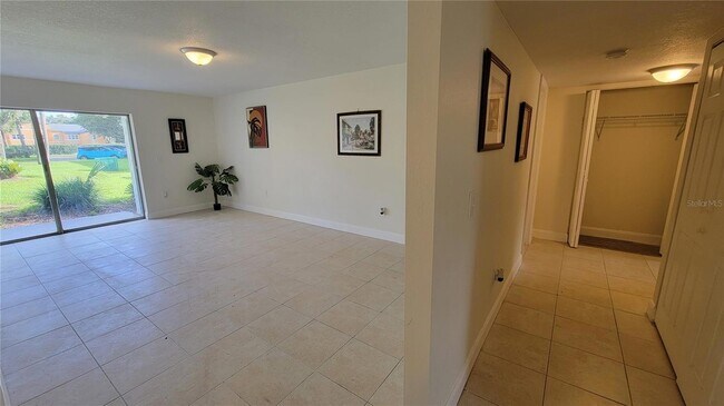 Building Photo - 4403 S Semoran Blvd