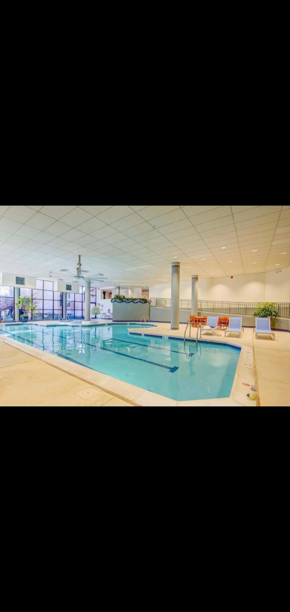 Building Photo - 5901 Mount Eagle Dr