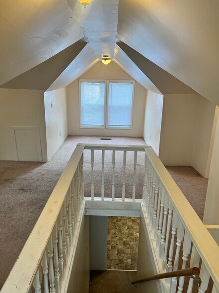 Stairway - 1014 Saint Marys Blvd