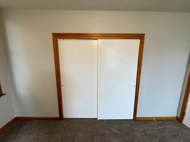 Building Photo - 111 S Ohio St