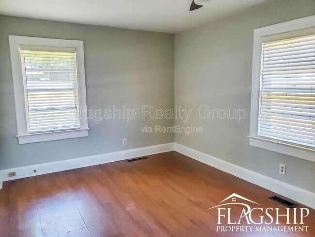 Building Photo - 1204 Franklin Dr