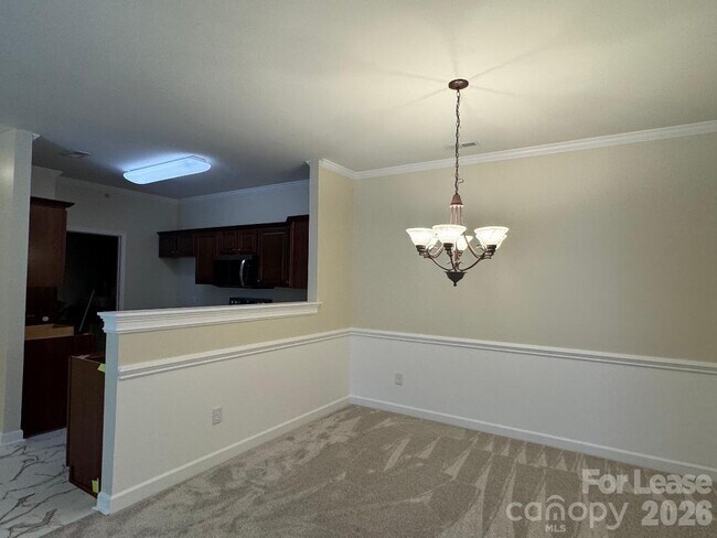 Building Photo - 16412 Redstone Mountain Ln