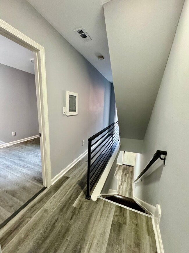 Building Photo - Anika Homes 5 Bedroom