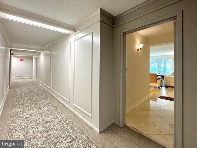 Building Photo - 7680 Tremayne Pl