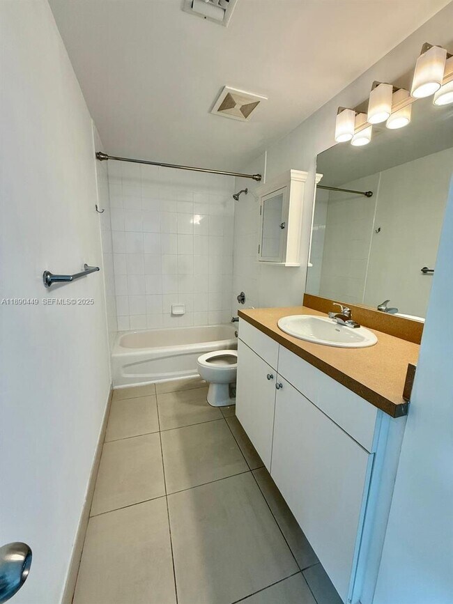 Building Photo - 1250 S Miami Ave