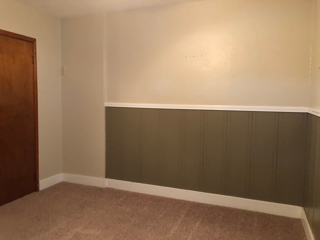 Building Photo - 1980 Sultana Dr