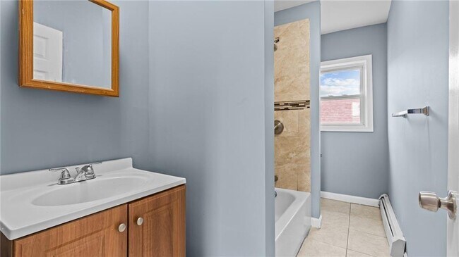 Building Photo - 168 Devonshire St