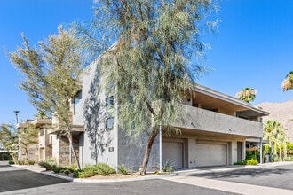 Building Photo - 780 E Palm Canyon Dr