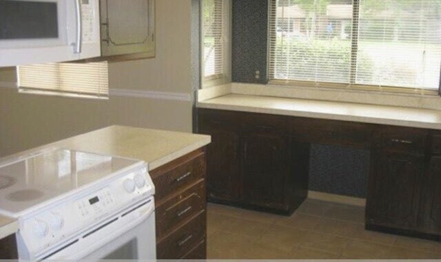 Building Photo - 8418 Bottlebrush Ct