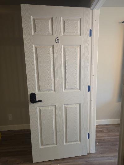 Building Photo - 610 W Fairview St