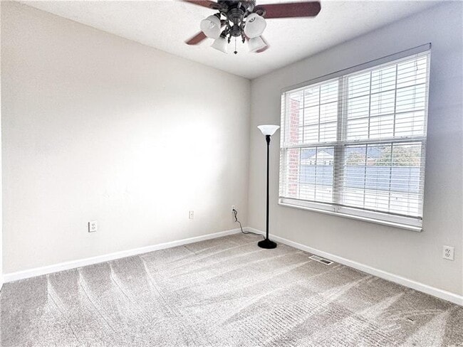 Building Photo - 203 Sonie Dr