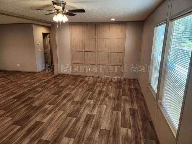 Building Photo - 102 Indian Camp Branch Rd