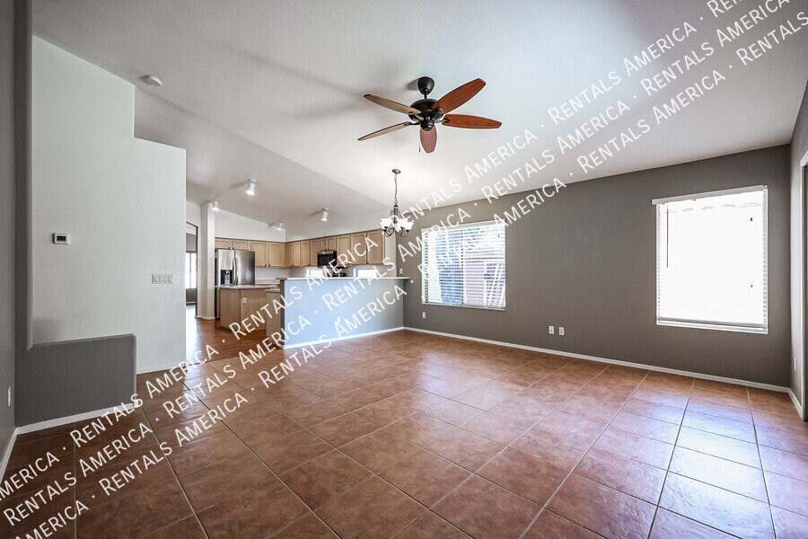 Building Photo - 7471 W Lone Cactus Dr