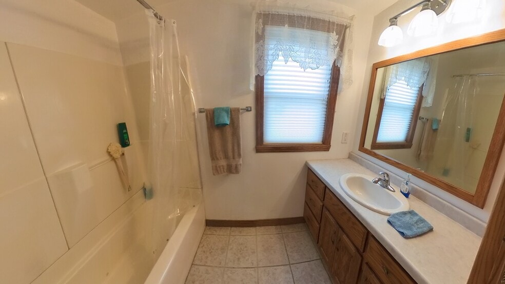 Bathroom - 230 Canal St