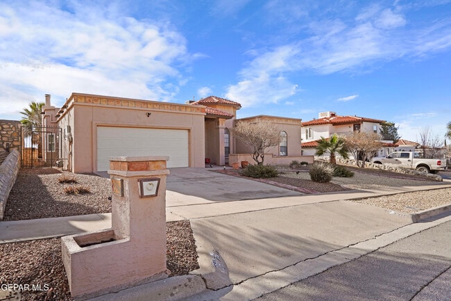 Building Photo - 7216 San Marino Dr