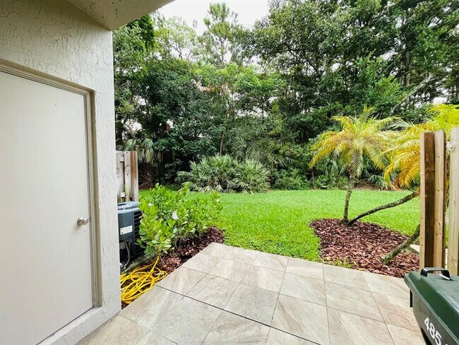 Building Photo - 4854 NW 58th Manor