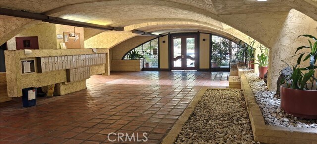Building Photo - 6225 Canterbury Dr