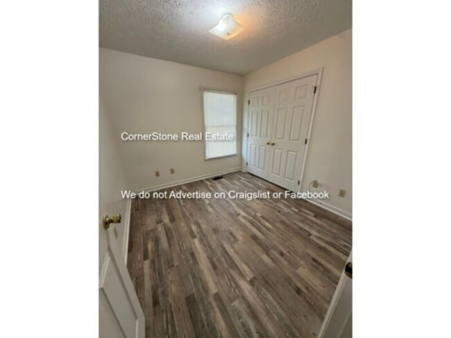 Building Photo - 629 Torhunta Dr