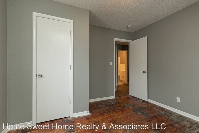 Building Photo - 2 br, 1 bath House - 1411 W Calhoun