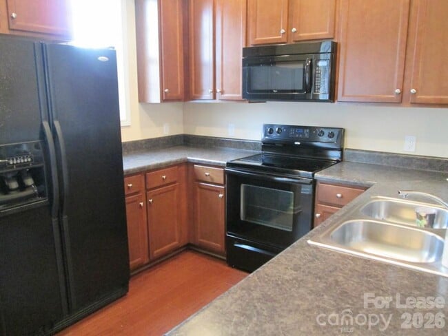 Building Photo - 9537 Longstone Ln