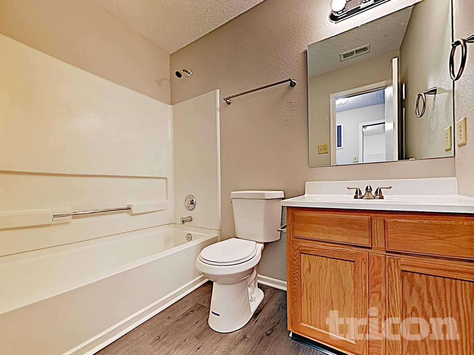 Building Photo - 2875 Ludwig Dr