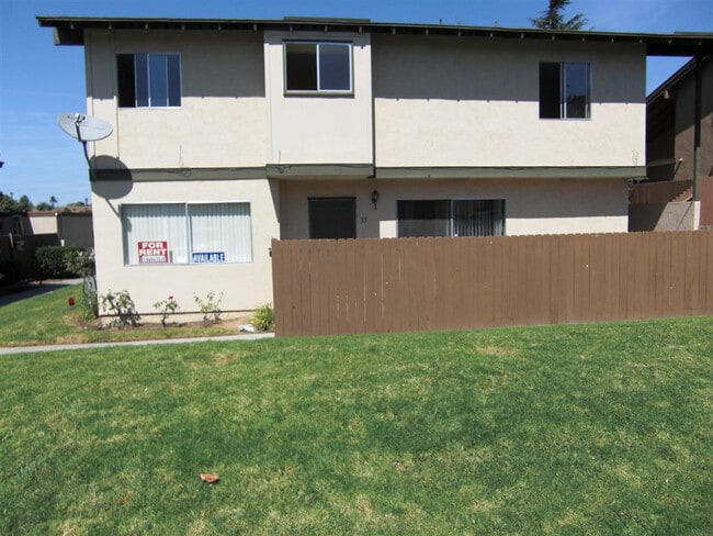 Primary Photo - 1450 Melrose Ave