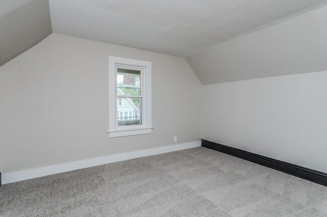 Building Photo - 108-110 Northampton Ave