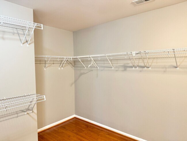 Building Photo - GORGEOUS FORMER MODEL HOME - MINUTES TO QUANTICO