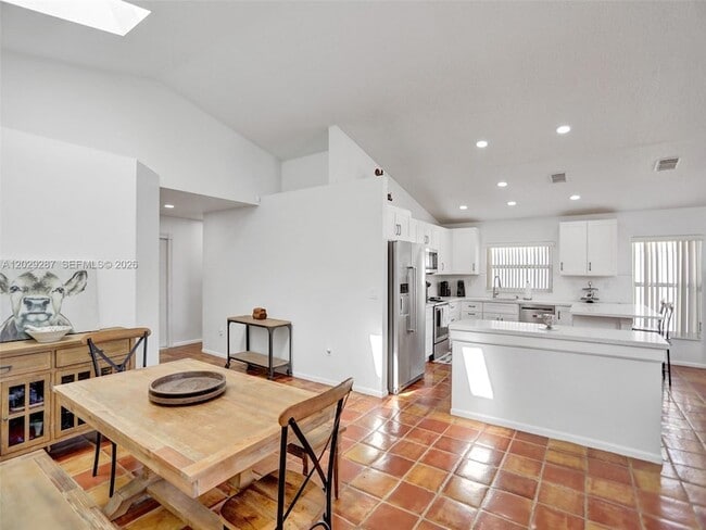 Building Photo - 16541 NW 5th St