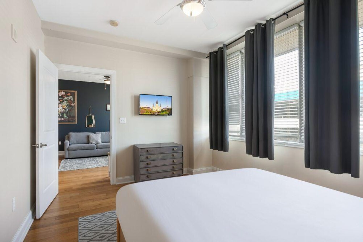 Building Photo - 925 Common St