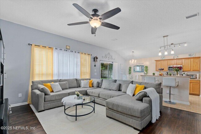 Building Photo - 13705 Fish Eagle Dr W