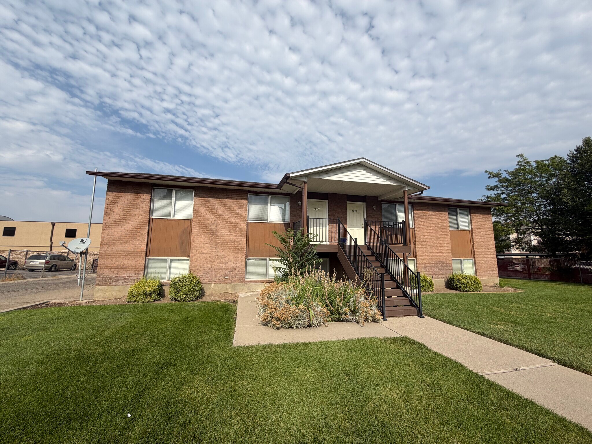 Building Photo - 1011 N 235 W