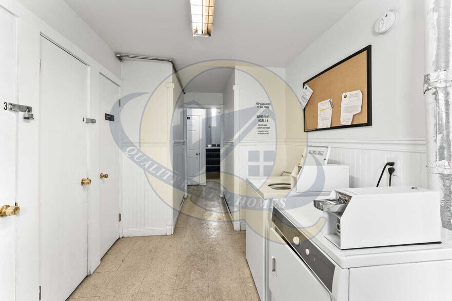 Building Photo - 7399 Roger Thomas Dr