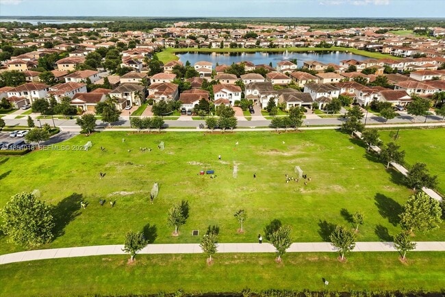 Building Photo - 9829 Winnington St