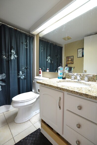 Building Photo - 85 Brainerd Rd