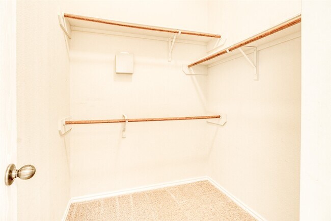 Building Photo - 142 Anvil Rock Ln
