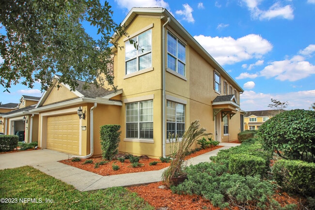 Building Photo - 14046 Saddlehill Ct