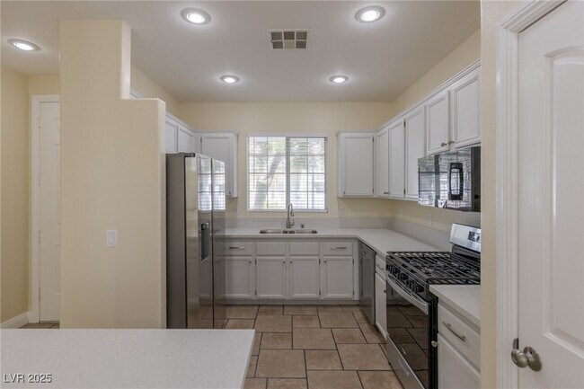 Building Photo - 10382 Cherry Brook St