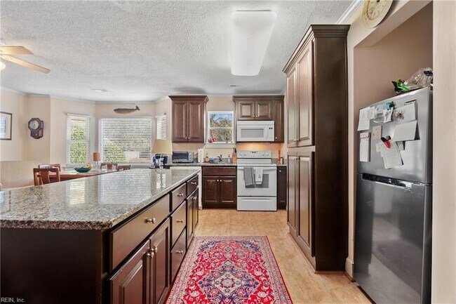 Building Photo - 5214 Argall Ave