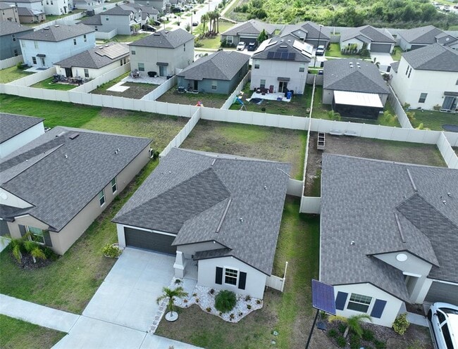 Building Photo - 15411 Miller Creek Dr