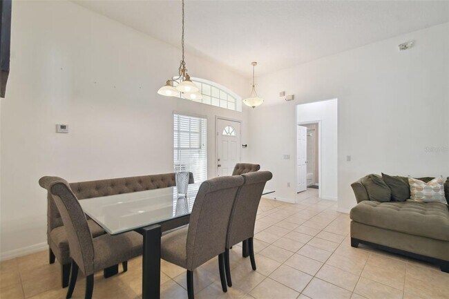 Building Photo - 258 Henley Cir