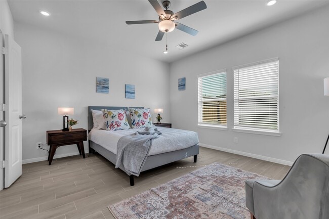 Building Photo - 25524 Prairie Clover Wy